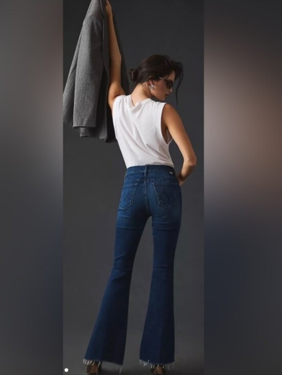 MOTHER Denim - MOTHER Jeans Women's 28 The Weekender Fray Mint Condition Flare